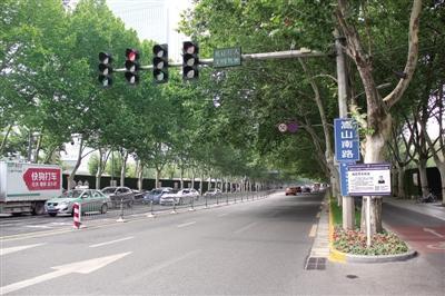 “辦好一個(gè)會(huì)，提升一座城”給市民帶來滿滿獲得感：“這樣的改變，我們驚喜；這樣的鄭州，我們喜歡！”